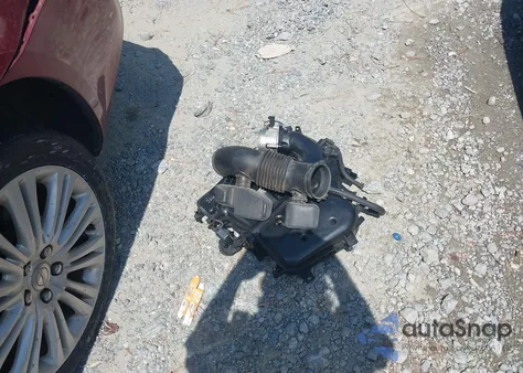 2013 Hyundai Genesis 3.8 z USA, uszkodzony, nr VIN KMHGC4DD6DU220912